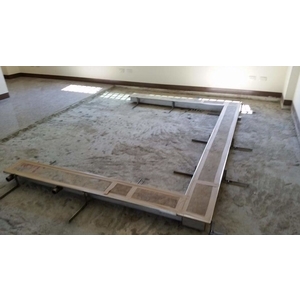 廚房水溝截油槽