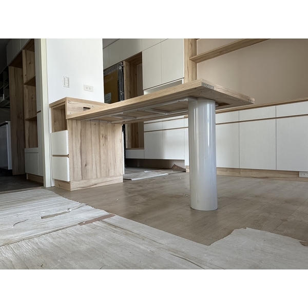 鐵件桌腳（搭配系統板桌面）