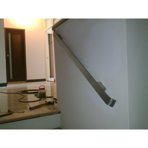 扶壁式扁鐵扶手