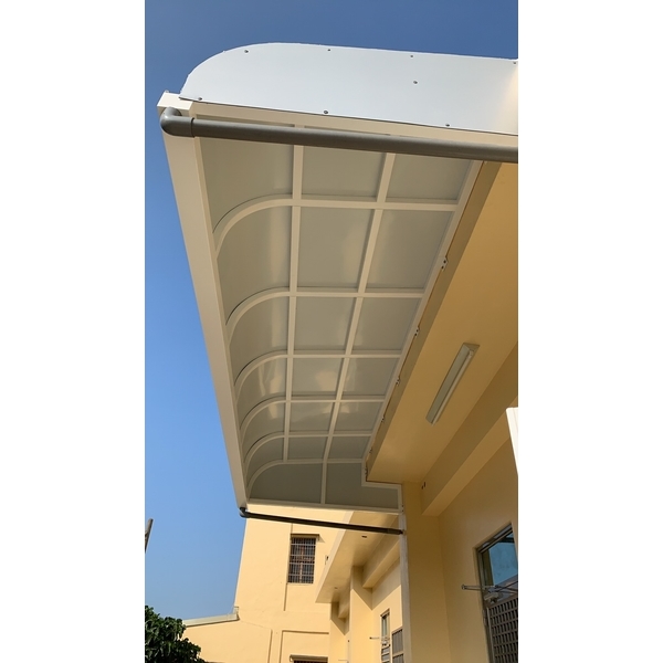 住宅雨棚、防盜窗