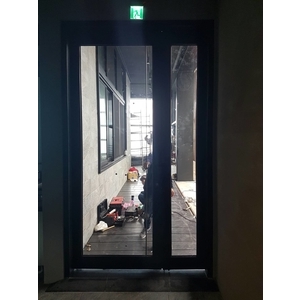 玻璃門1 (1) , 榮業鋼鋁工程行