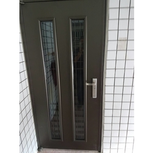 鍛鐵藝術門 , 榮業鋼鋁工程行