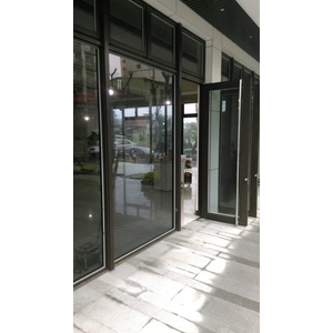 玻璃門 , 榮業鋼鋁工程行