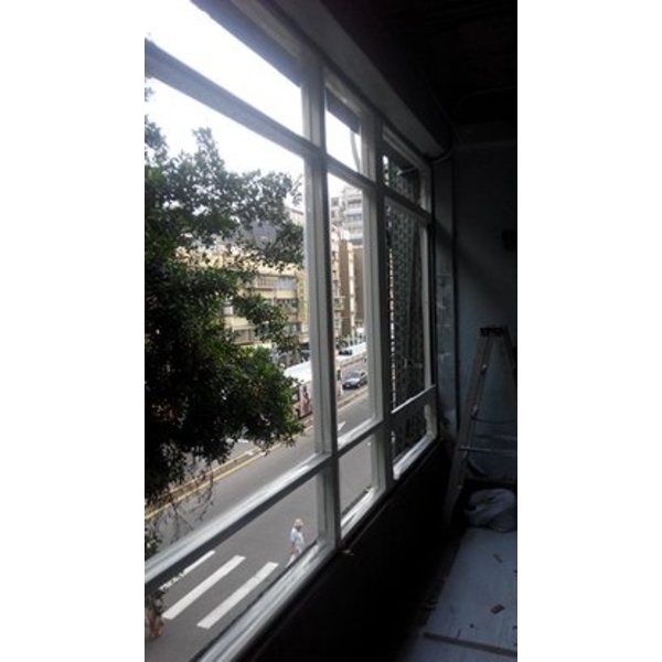 鋁窗工程,榮業鋼鋁工程行