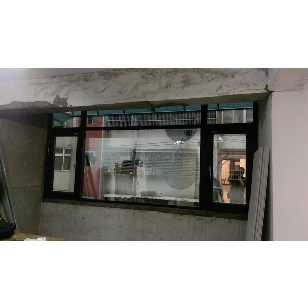 氣密窗工程,榮業鋼鋁工程行