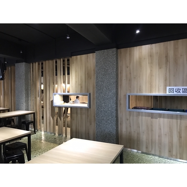 中壢新民素食 L2格柵-牆板,好萊得綠能股份有限公司