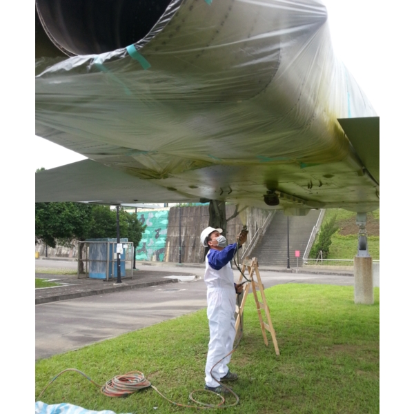 展示飛機噴漆塗裝,詮成油漆工程行