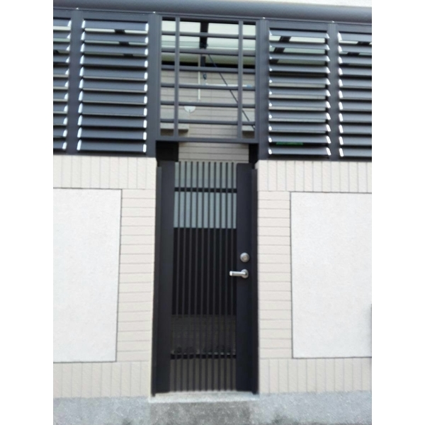 格柵門 格柵門,利源不銹鋼鋁門窗行