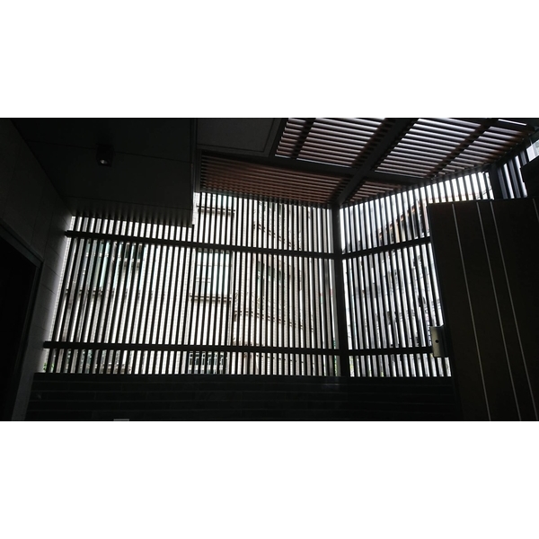 鋁格柵,利源不銹鋼鋁門窗行