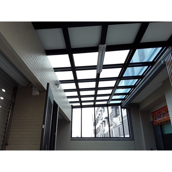 採光罩,利源不銹鋼鋁門窗行