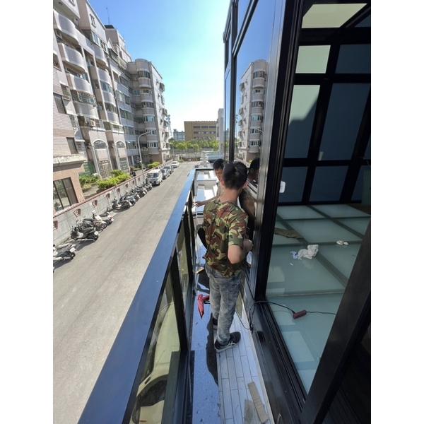 採光罩,利源不銹鋼鋁門窗行