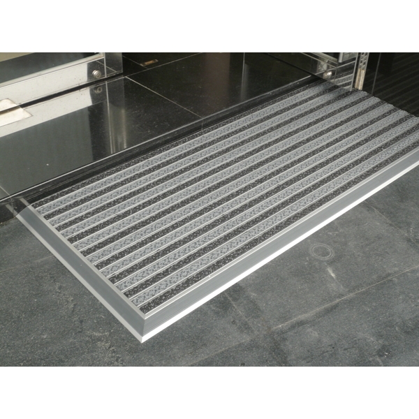 竹北市新麗華,品空間有限公司