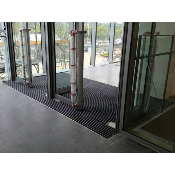 美國學校,品空間有限公司