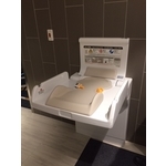 OK-F11 縱長型尿布更換台安裝實例 - 台灣凱溢有限公司