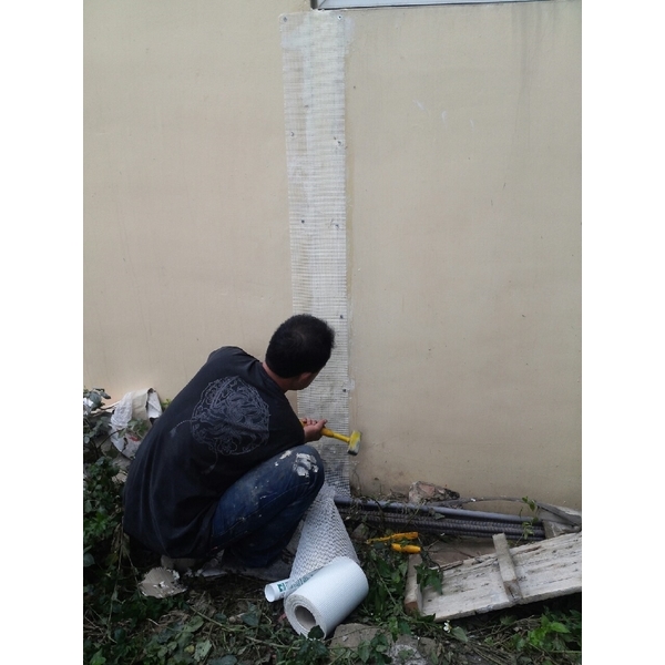 圍牆沉陷裂縫，高壓灌注