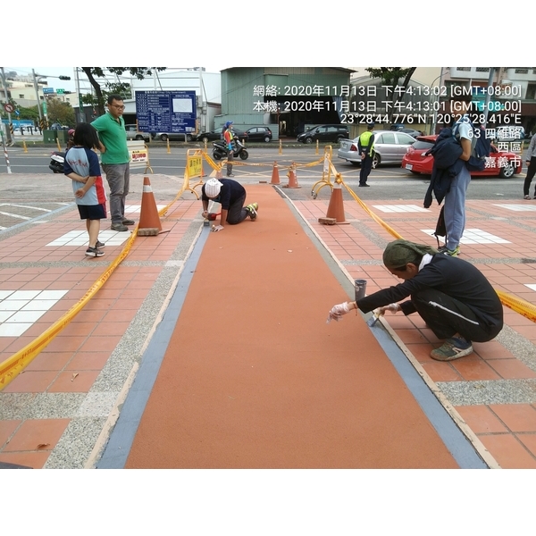 無障礙天然彩砂止滑地坪