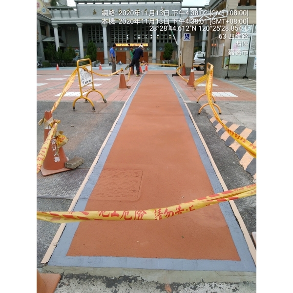 無障礙天然彩砂止滑地坪 無障礙天然彩砂止滑地坪-麗君室內裝修設計工程有限公司