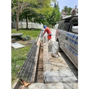 籃球場及排球場重建