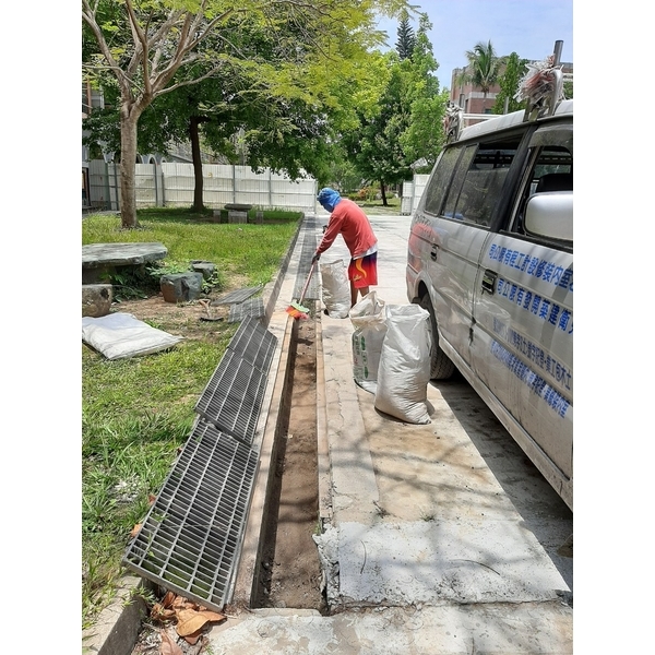 籃球場及排球場重建,麗君室內裝修設計工程有限公司