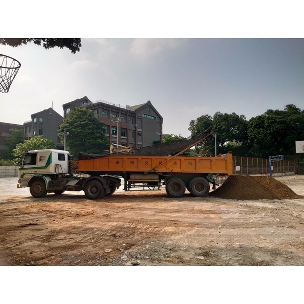 籃球場及排球場重建