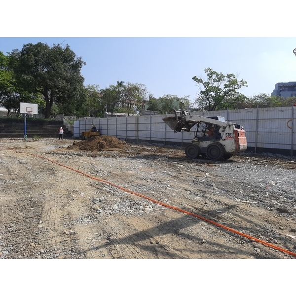 嘉義國中籃球場及排球場重建