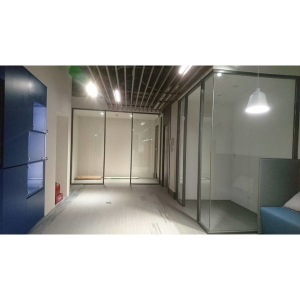 金屬固定門＆窗-青葉金屬有限公司