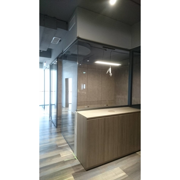 金屬固定門＆窗-青葉金屬有限公司