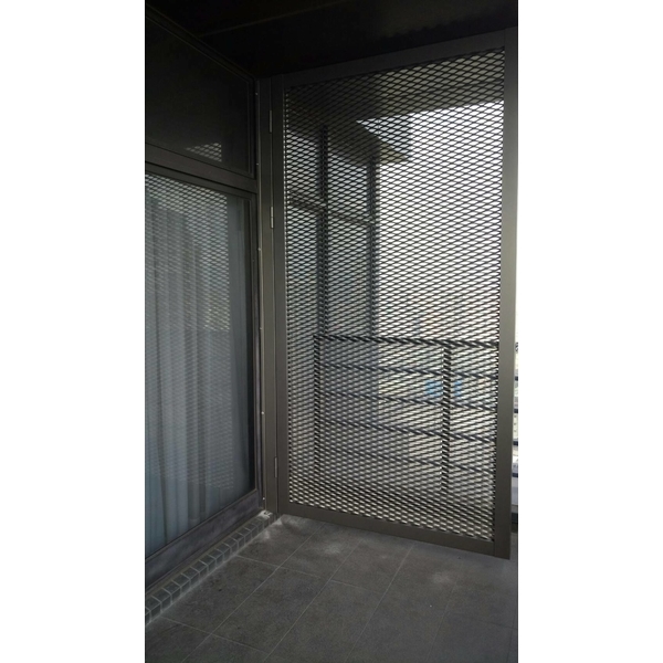 擴張網屏風門,青葉金屬有限公司