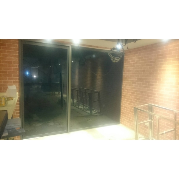 地鉸鍊門-錦宥興業有限公司