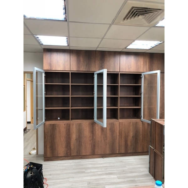 西德鉸鍊櫃子開門-錦宥興業有限公司