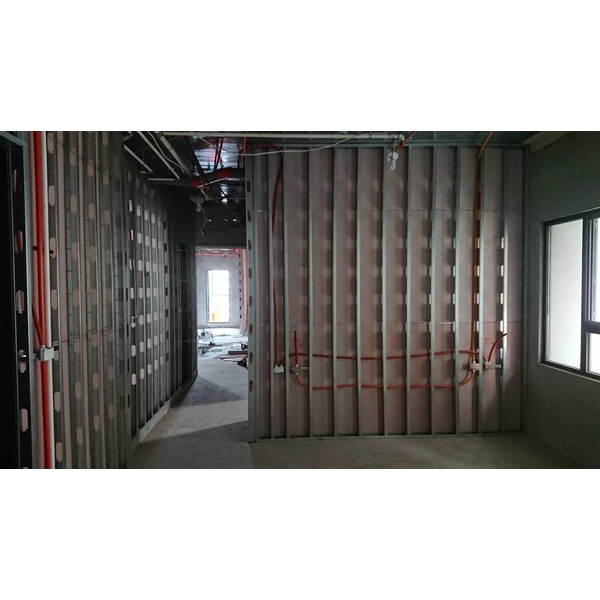 輕質灌漿牆工程