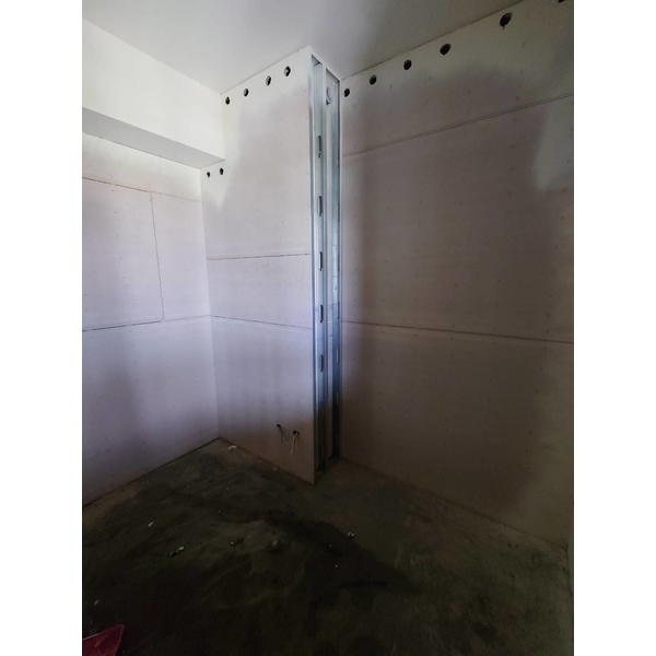 輕隔間及灌漿工程