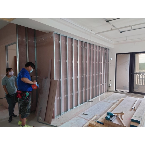 輕隔間及灌漿工程