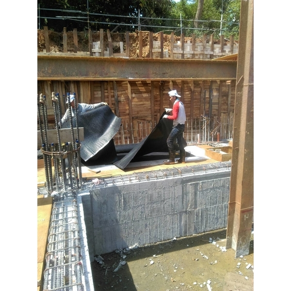 橡膠導水板施作-品誼工程行