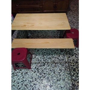 連體桌椅 , 通好行