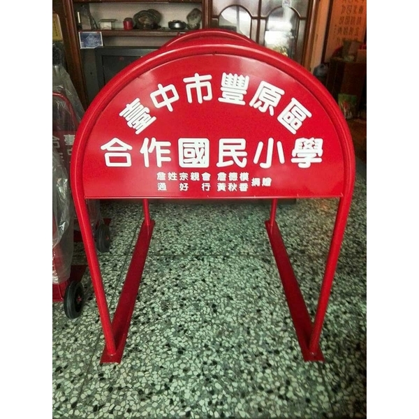 無障礙廣告路橋,通好行