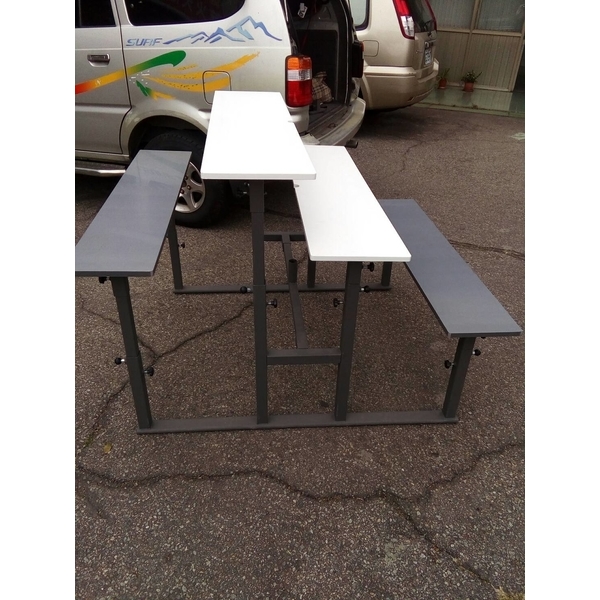 無障礙愛心親子連體室內外桌椅,通好行