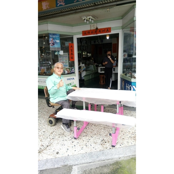 無障礙桌椅 無障礙桌椅,通好行