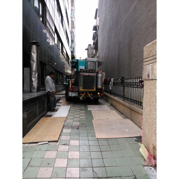 大樓帷幕玻璃矽力康老舊更新-阿設師防水抓漏工程