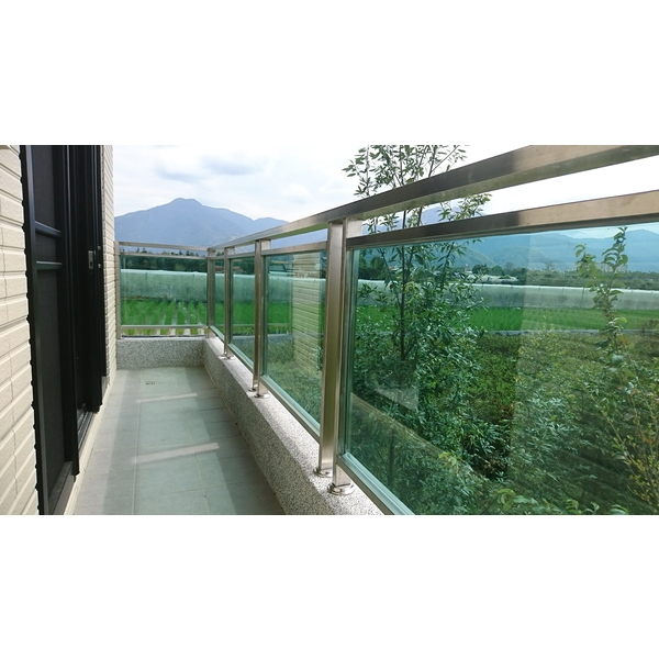 玻璃欄杆-岱詠有限公司