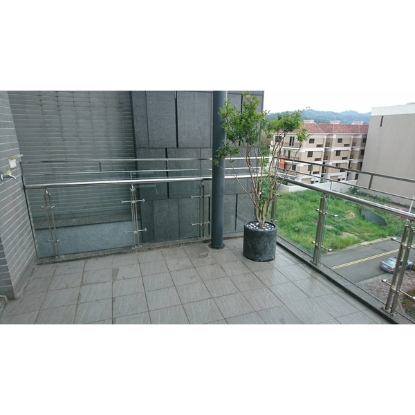 玻璃欄杆-岱詠有限公司