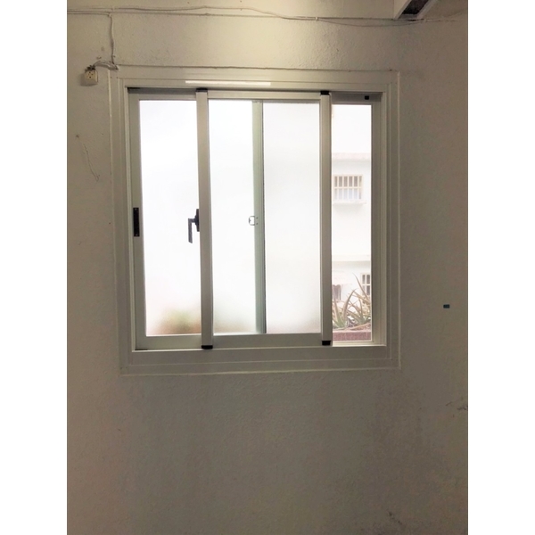 二拉無開天氣密窗 二拉無開天氣密窗,皇佳鋁業