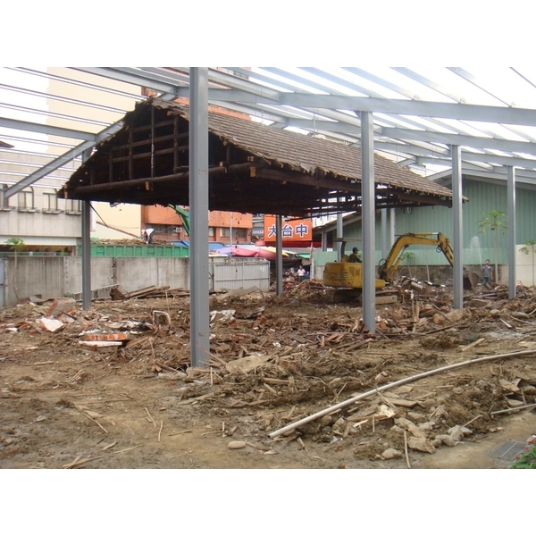 貴族世家拆除後