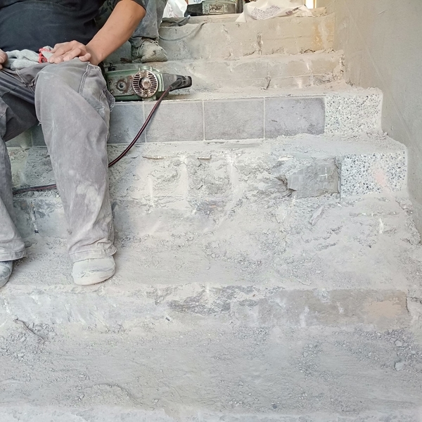 大里樓梯拆除後