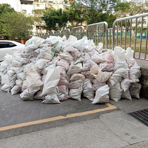 大里樓梯拆除後 大里樓梯拆除後-速動工程有限公司