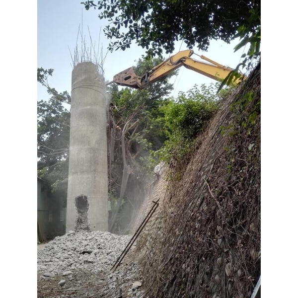 彰化縣大村煙囪拆除