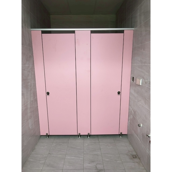 台中搗擺工程實績｜廁所隔間搗擺工程