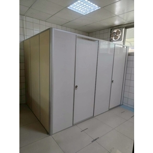 台中搗擺工程實績｜廁所隔間搗擺工程