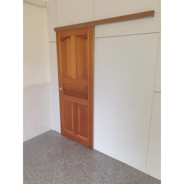 隔間牆加橫拉木門 隔間牆加橫拉木門,龍鋌工程行