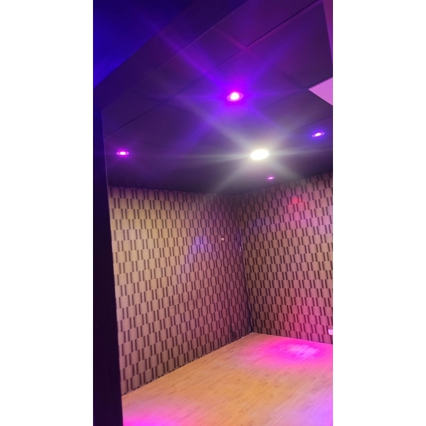 KYV包廂隔間,壁紙,天花板,燈具搭配 KYV包廂隔間,壁紙,天花板,燈具搭配-龍鋌工程行